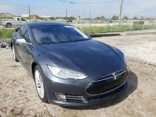 5YJSA1H19FFP71477 2015 TESLA MODEL S 85-0