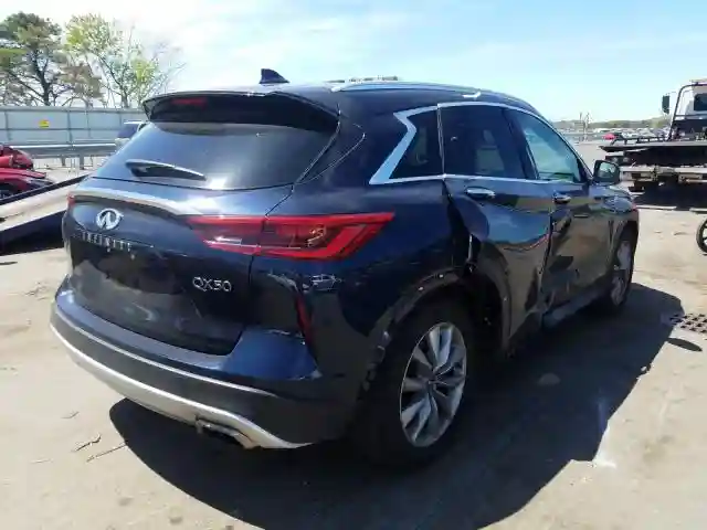 3PCAJ5M3XKF129967 2019 INFINITI QX50 ESSENTIAL-3