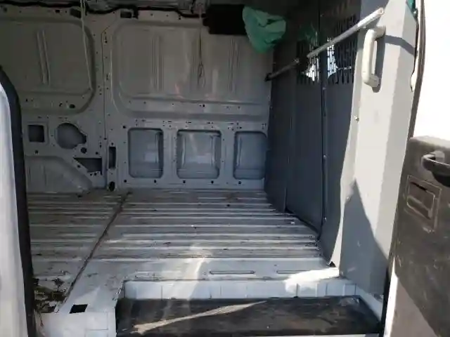 1FTYR1ZM8JKA20426 2018 FORD TRANSIT T-250-5