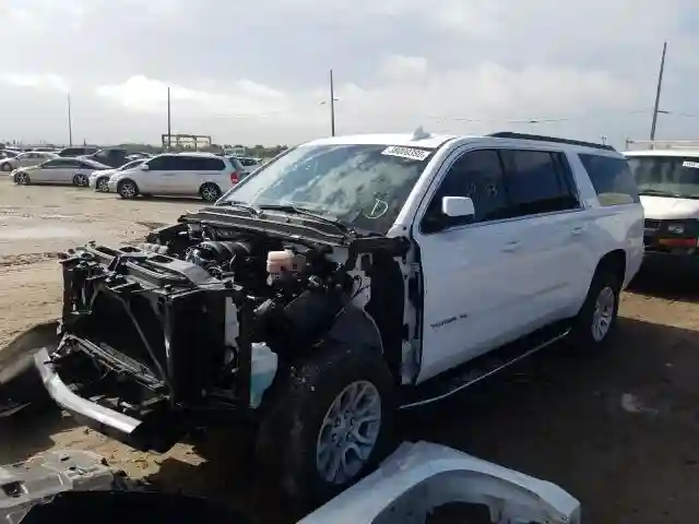 1GKS1GKCXJR357273 2018 GMC YUKON XL C1500 SLT-1