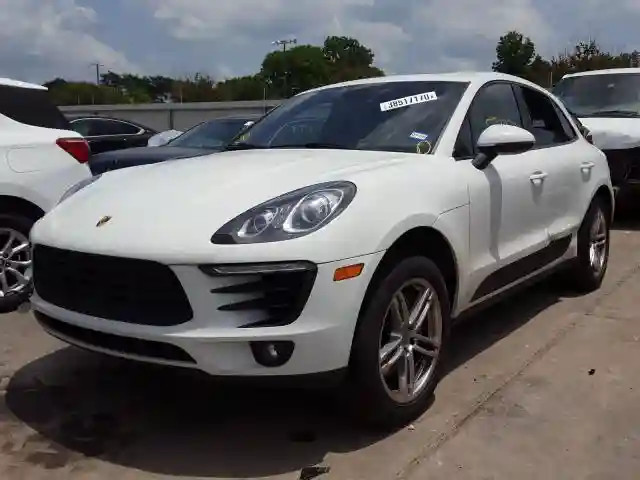 WP1AB2A53HLB11705 2017 PORSCHE MACAN S-1