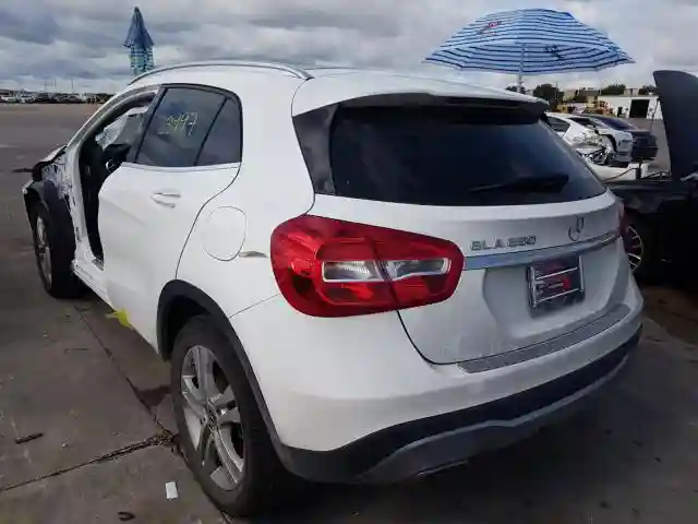 WDCTG4EB2KJ553881 2019 MERCEDES-BENZ GLA 250-2