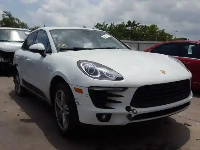WP1AB2A53HLB11705 2017 PORSCHE MACAN S-0