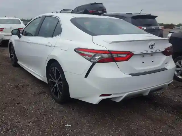 4T1B11HK3JU612765 2018 TOYOTA CAMRY L-2