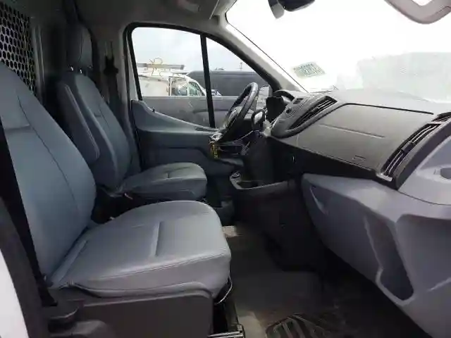1FTYE1ZM9HKB20895 2017 FORD TRANSIT T-150-4