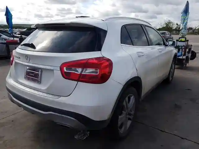 WDCTG4EB2KJ553881 2019 MERCEDES-BENZ GLA 250-3