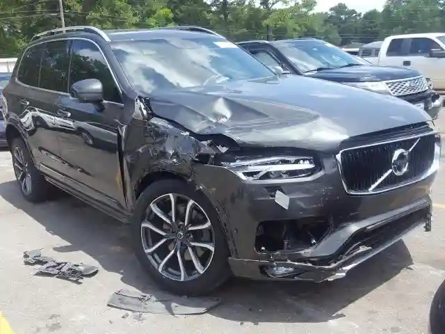 YV4102PK2J1367711 2018 VOLVO XC90 T5-0