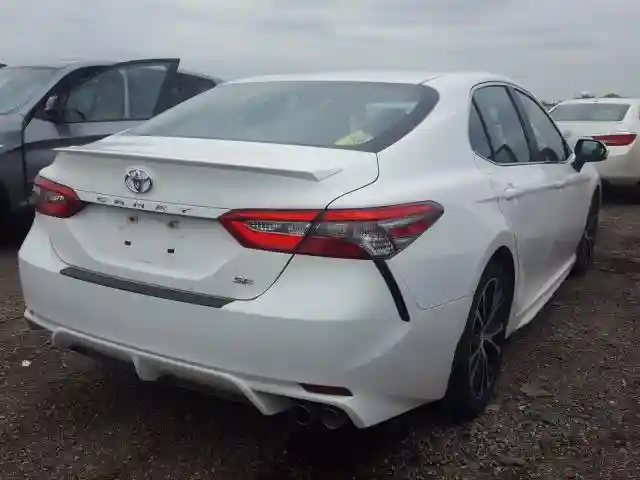 4T1B11HK3JU612765 2018 TOYOTA CAMRY L-3