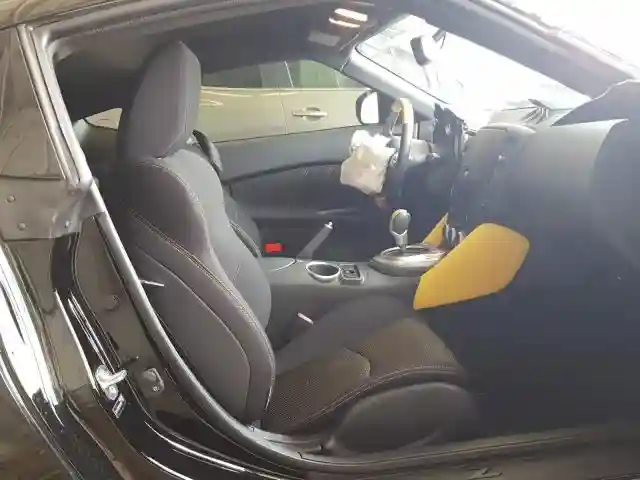 JN1AZ4EH9JM571757 2018 NISSAN 370Z BASE-4