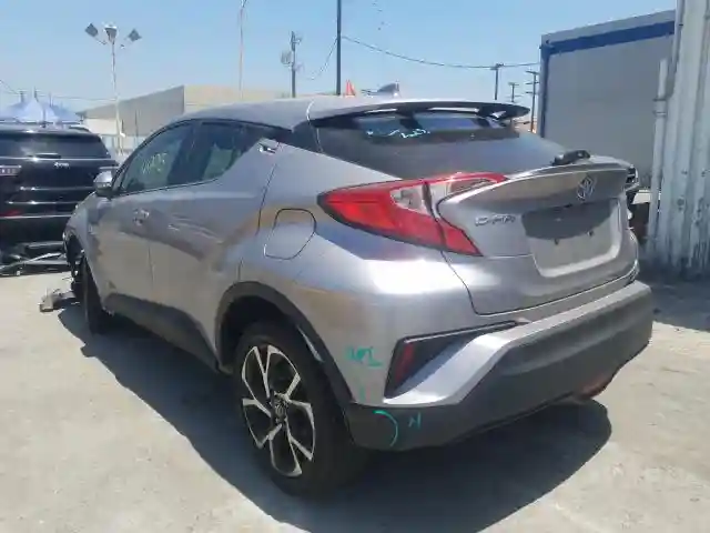JTNKHMBX5K1028730 2019 TOYOTA C-HR XLE-2