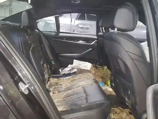 WBAJA7C52JWA72754 2018 BMW 530 XI-5