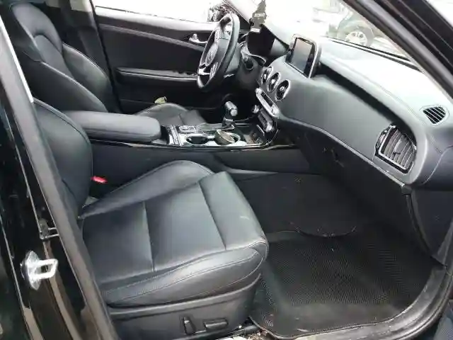 KNAE15LA0K6053847 2019 KIA STINGER-4