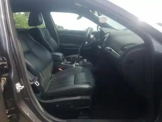 2C3CCABG3KH533449 2019 CHRYSLER 300 S-4