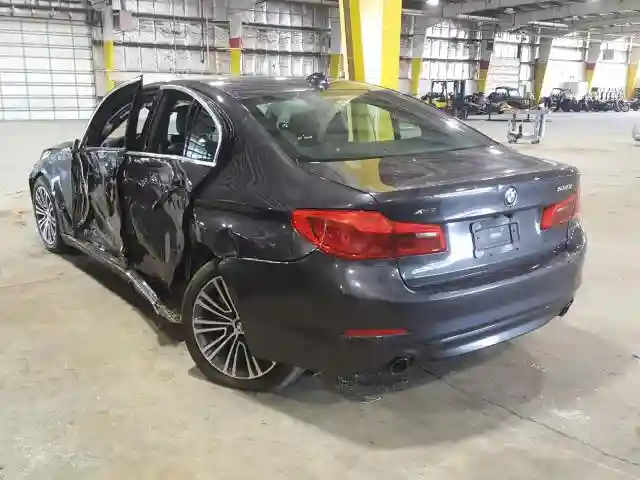 WBAJA7C52JWA72754 2018 BMW 530 XI-2
