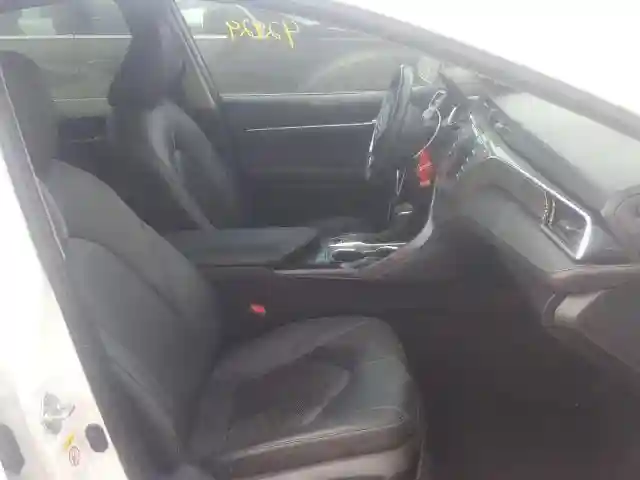 4T1BZ1HK6JU017417 2018 TOYOTA CAMRY XSE-4
