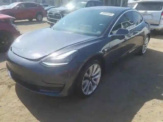 5YJ3E1EA5JF050675 2018 TESLA MODEL 3-1