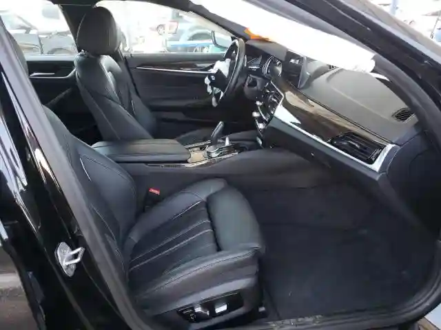 WBAJE5C57JG917663 2018 BMW 540 I-4