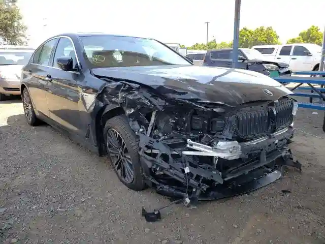 WBAJE5C57JG917663 2018 BMW 540 I-0