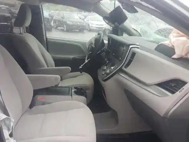 5TDKZ3DCXLS055707 2020 TOYOTA SIENNA LE-4