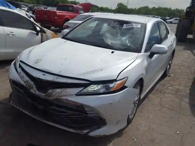 4T1B11HK2JU006793 2018 TOYOTA CAMRY L-1