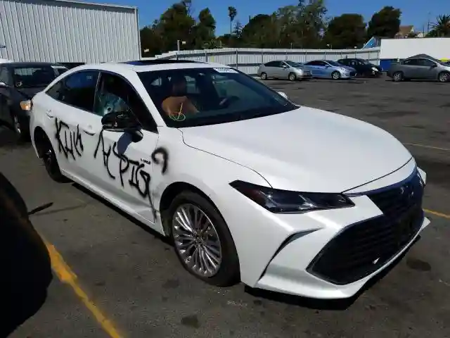 4T1B21FB5KU011570 2019 TOYOTA AVALON XLE-0