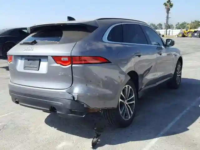 SADCJ2FX7LA628408 2020 JAGUAR F-PACE PREMIUM-3