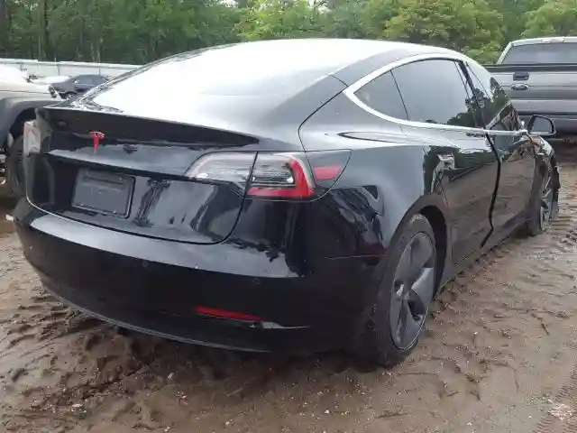 5YJ3E1EA2KF190121 2019 TESLA MODEL 3-3