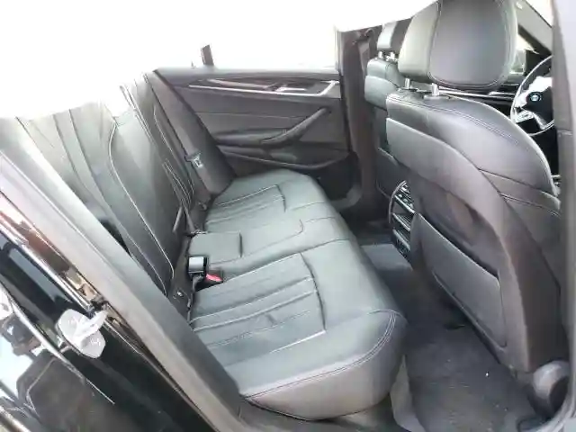 WBAJE5C57JG917663 2018 BMW 540 I-5