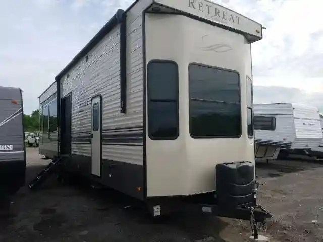 4YDT39F22KW260527 2019 KEYSTONE RETREAT-0
