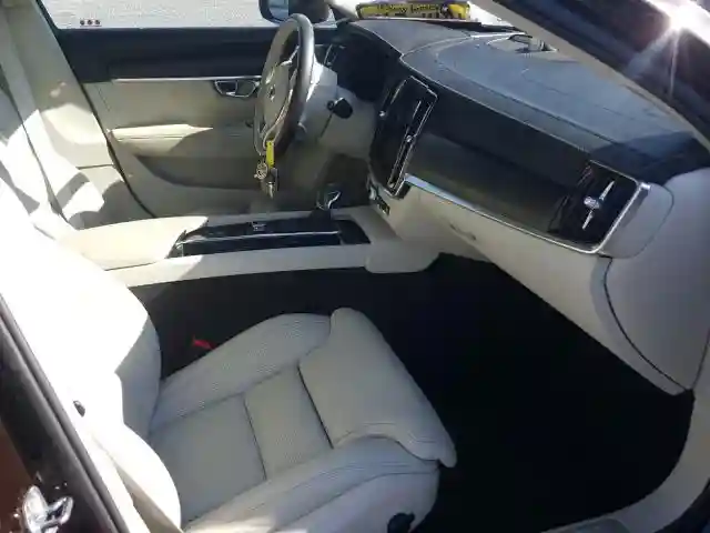 YV4A22NL5H1000169 2017 VOLVO V90 CROSS COUNTRY T6 INSCRIPTION-4