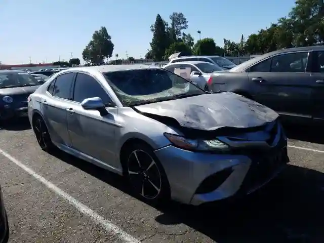 4T1B61HK9JU095473 2018 TOYOTA CAMRY XSE-0
