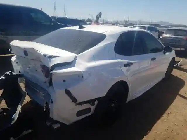 4T1G11AK4LU341542 2020 TOYOTA CAMRY SE-3