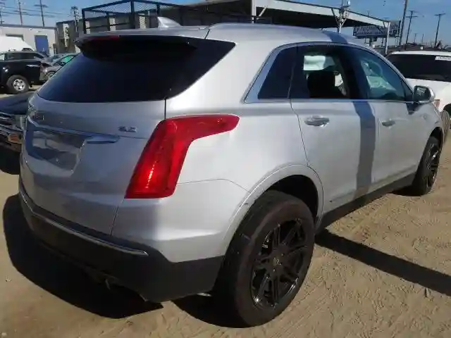 1GYKNBRS9HZ109522 2017 CADILLAC XT5 LUXURY-3