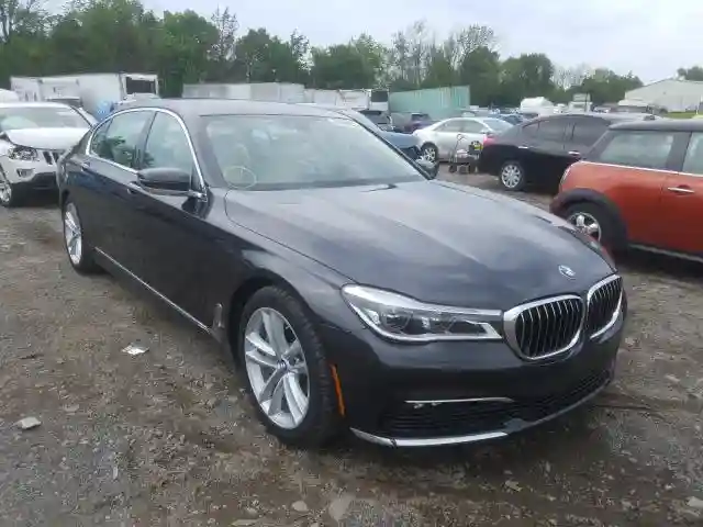 WBA7F2C59JG423830 2018 BMW 750 XI-0