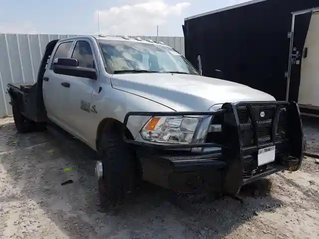 3C7WRTCL4HG731743 2017 RAM 3500-0