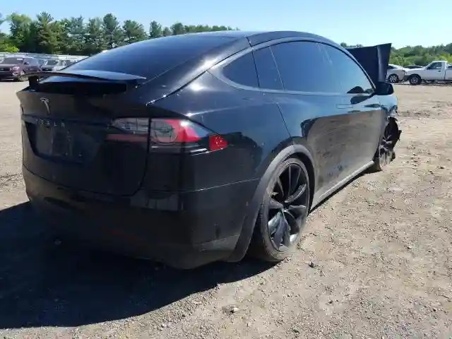5YJXCDE28HF077512 2017 TESLA MODEL X-3