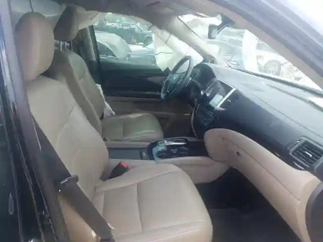 5FNYF5H96HB014340 2017 HONDA PILOT TOURING-4