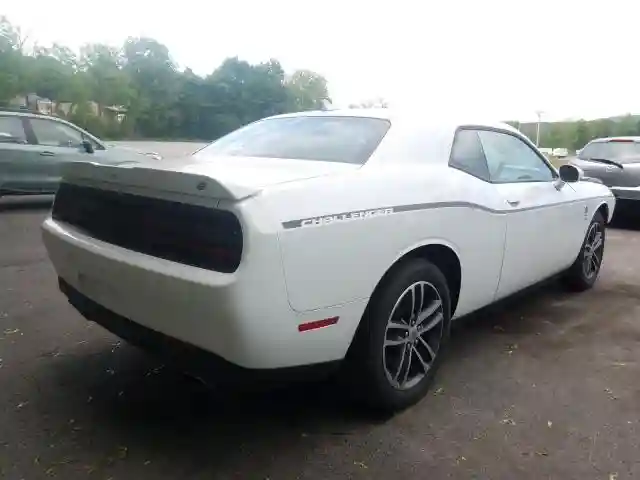 2C3CDZGG9JH138873 2018 DODGE CHALLENGER GT-3