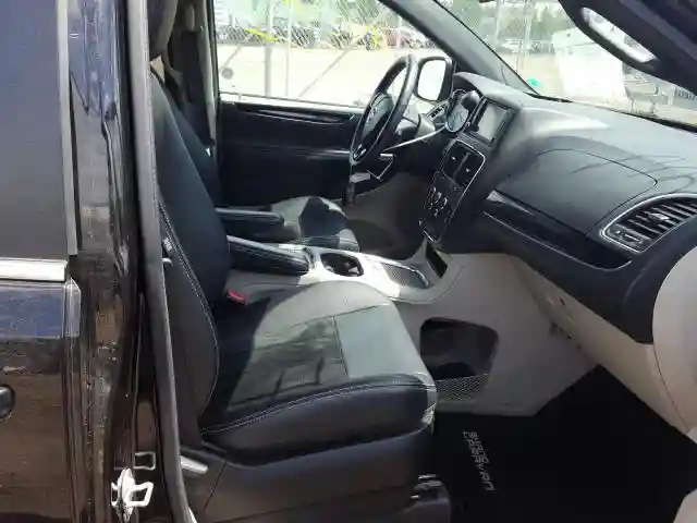 2C4RDGBG0HR728014 2017 DODGE GRAND CARAVAN SE-4