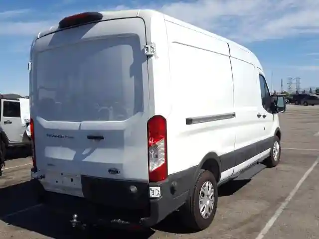 1FTBW2CGXJKB25007 2018 FORD TRANSIT T-350-3