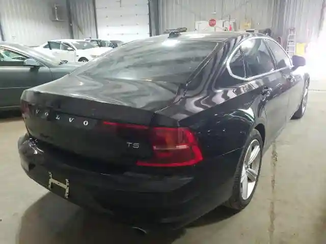 LVY982AK9JP039862 2018 VOLVO S90 T5 MOMENTUM-3