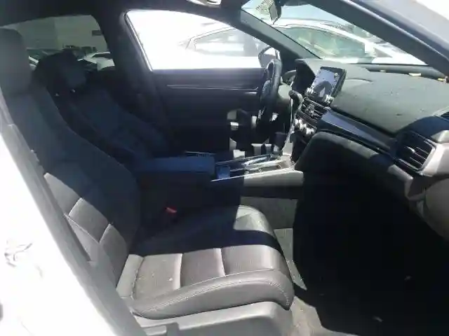 1HGCV1F39LA041328 2020 HONDA ACCORD SPORT-4
