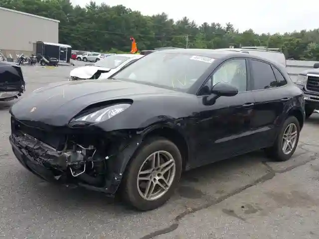 WP1AA2A5XJLB01228 2018 PORSCHE MACAN-1