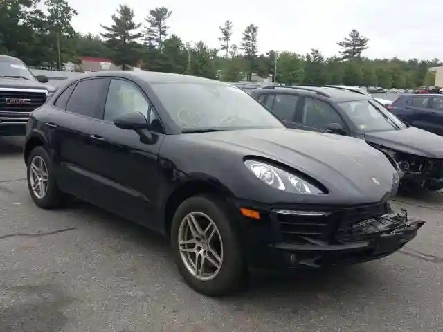 WP1AA2A5XJLB01228 2018 PORSCHE MACAN-0