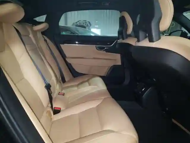LVY982AK9JP039862 2018 VOLVO S90 T5 MOMENTUM-5