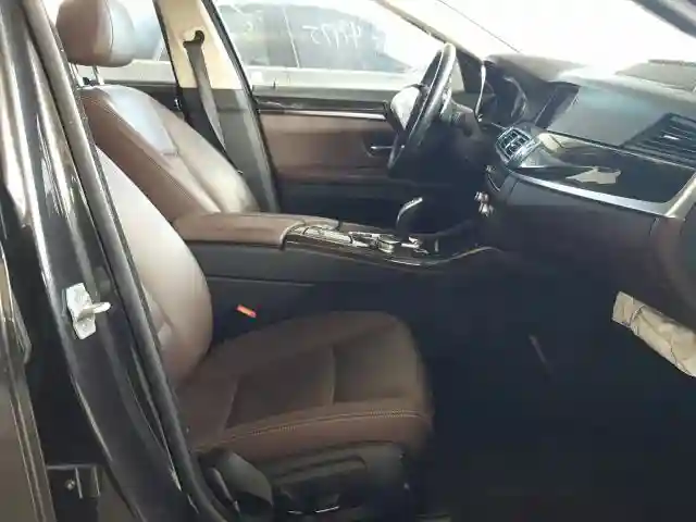 WBAXA5C52GG042362 2016 BMW 535 D-4