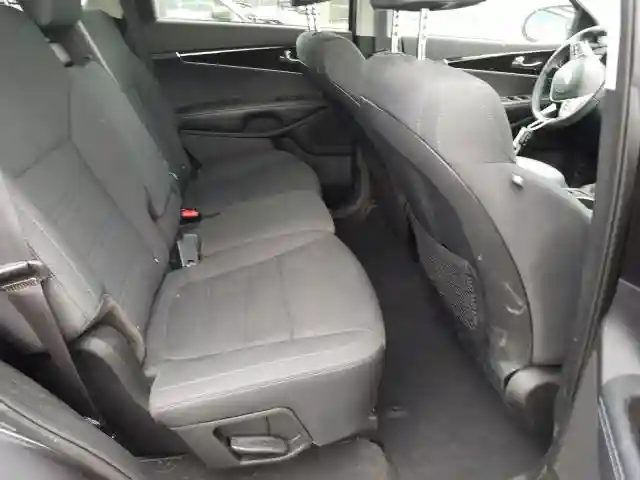 5XYPGDA39KG544035 2019 KIA SORENTO L-5