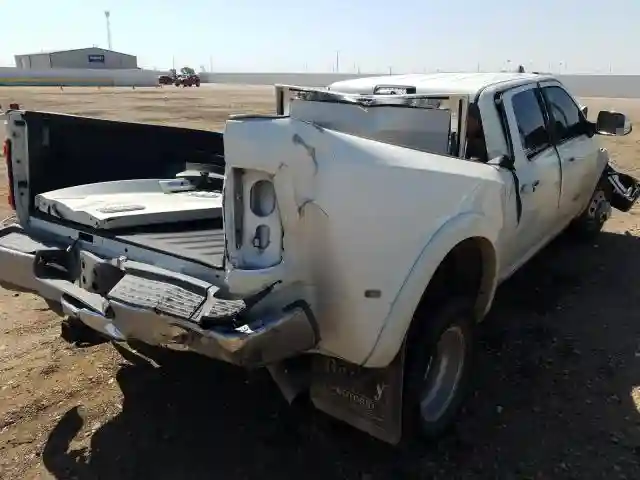 3C63RRKL2KG586110 2019 RAM 3500 LONGHORN-3
