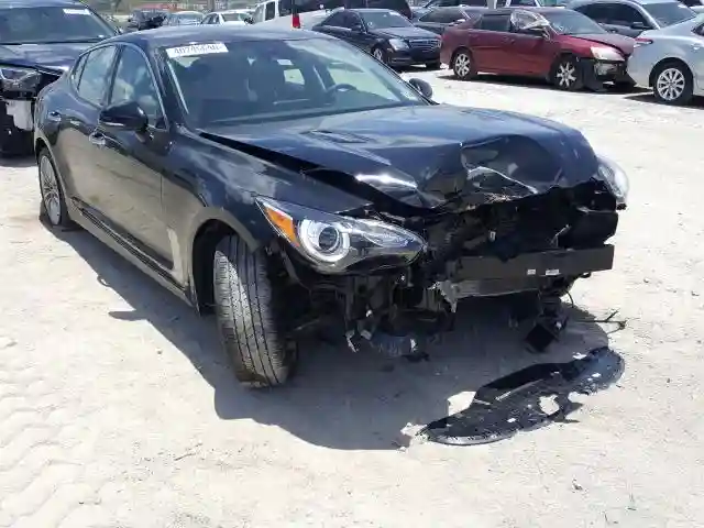KNAE15LA2J6013610 2018 KIA STINGER-0