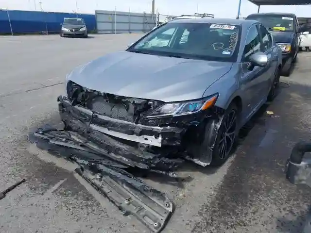 4T1G11AK0LU314046 2020 TOYOTA CAMRY SE-1